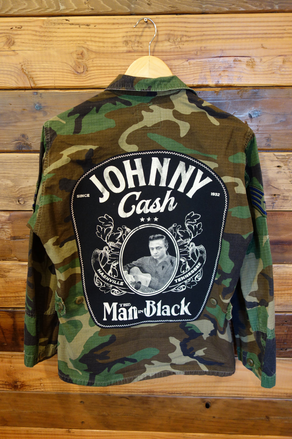 John R. Cash (Unisex - Women's M, Men's S)